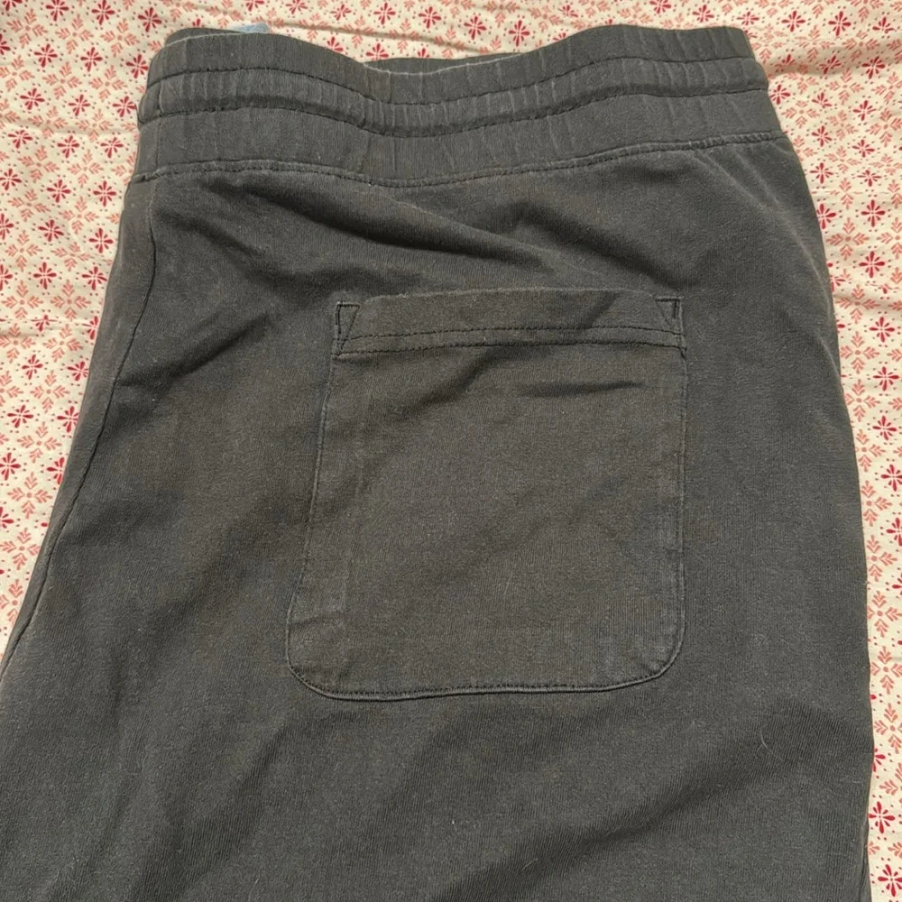 Black Athletic Drawstring Shorts - Casual Comfort